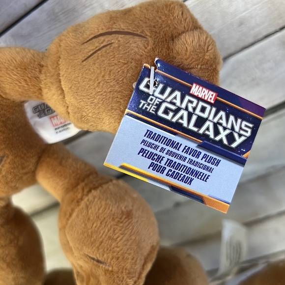 Cute Groot plush - Picture 3 of 9